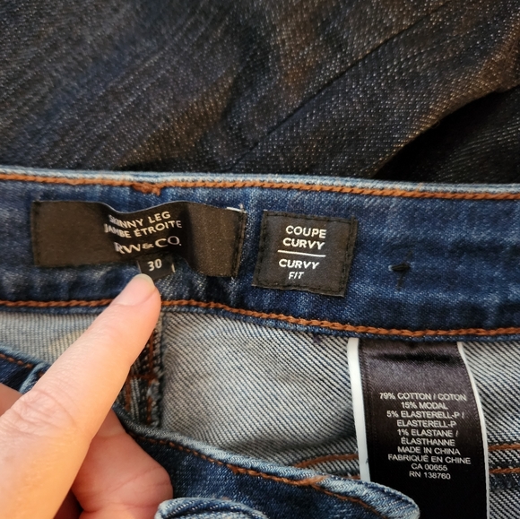RW&Co Curvy Fit Jeans - Picture 3 of 3